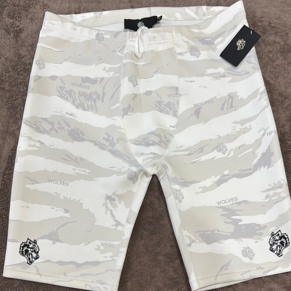 Darcsport Men's White and Gray  Shorts